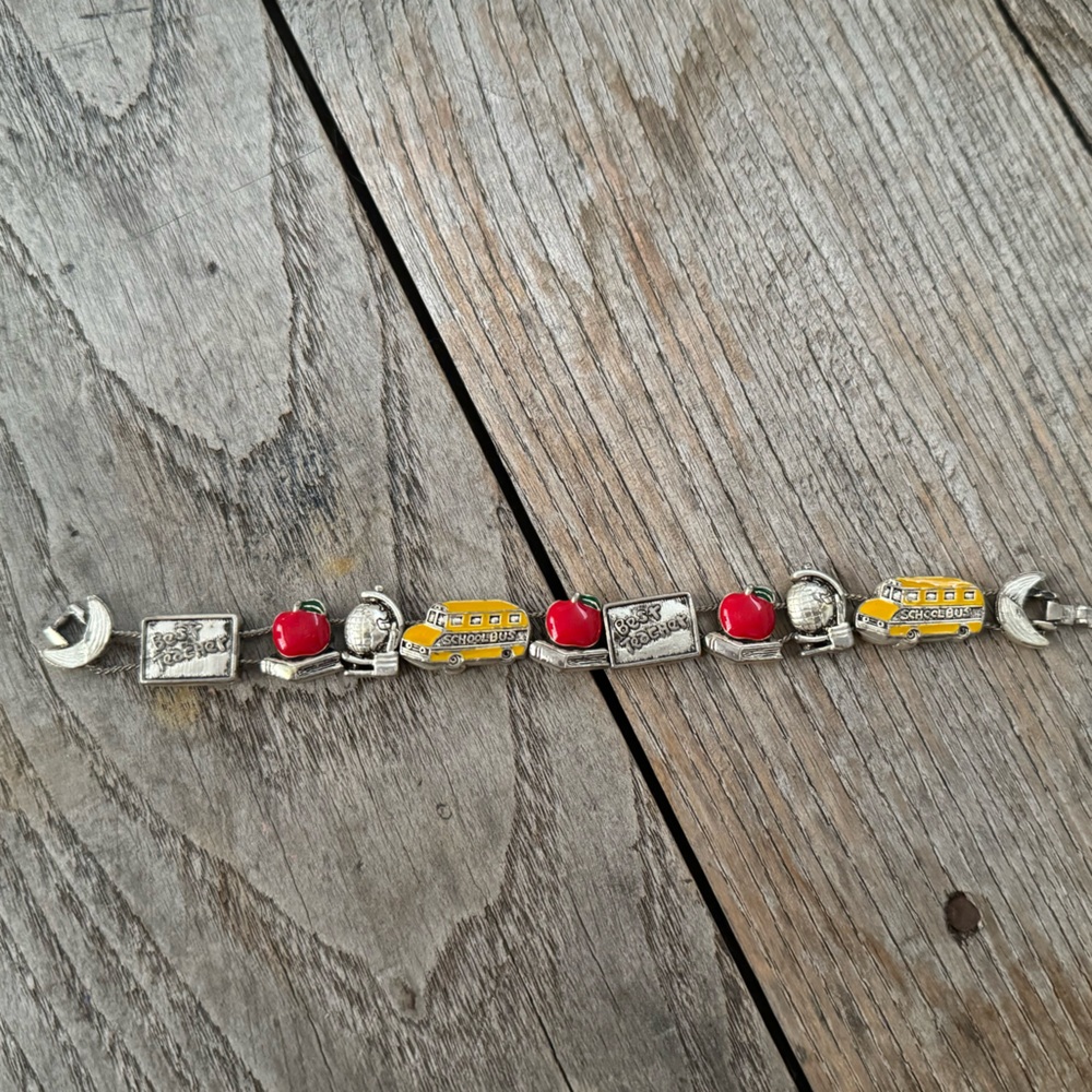 Vintage bracelet for teachers 🍎